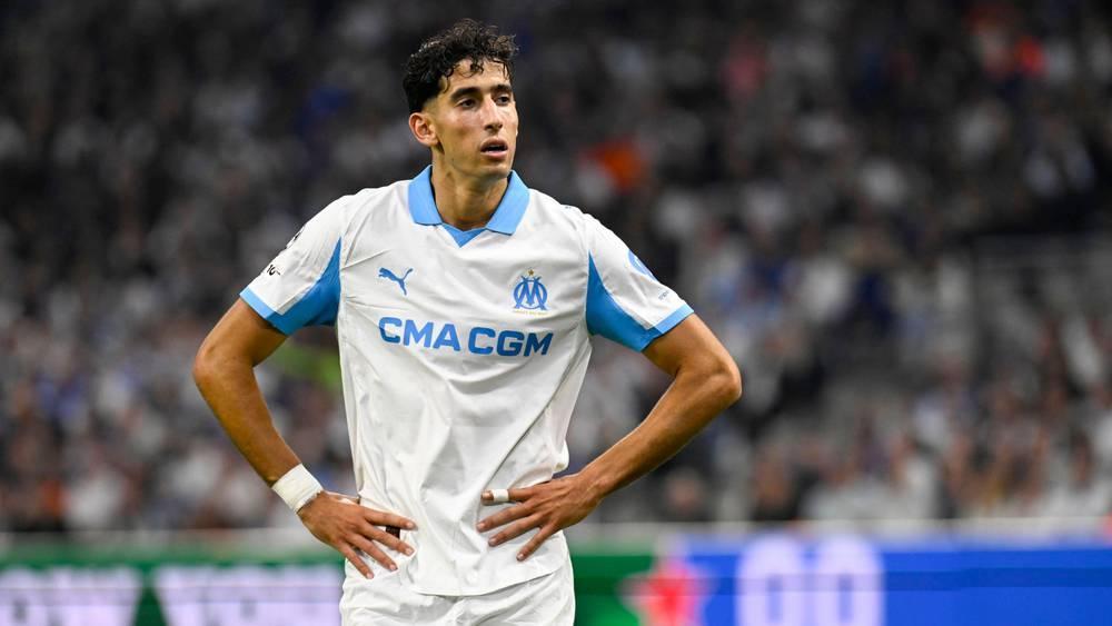 De Zerbi, entraîneur de Marseille : « Aguerd souffre de douleurs à la hanche depuis plusieurs jours »