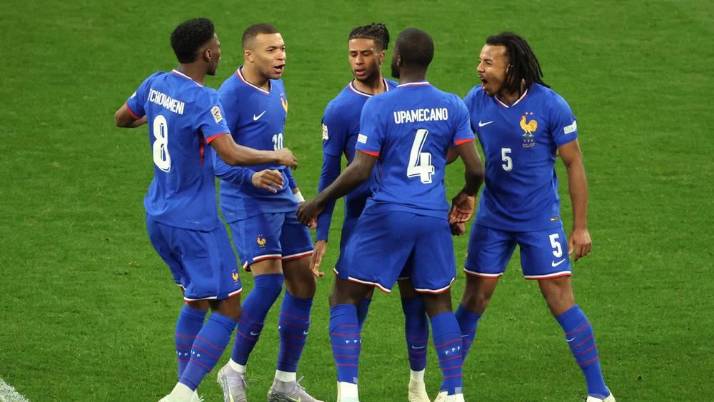 فرنسا تتأهل رسميًا إلى كأس العالم 2026 بعد فوز عريض على أوكرانيا