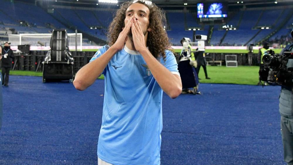 غندوزي يودع جماهير لاتسيو وينتقل إلى فنربخشة