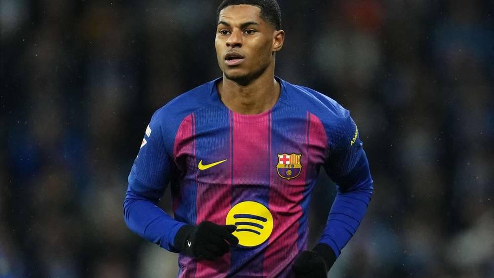 ماركوس راشفورد يحتفل بأول ألقابه مع برشلونة