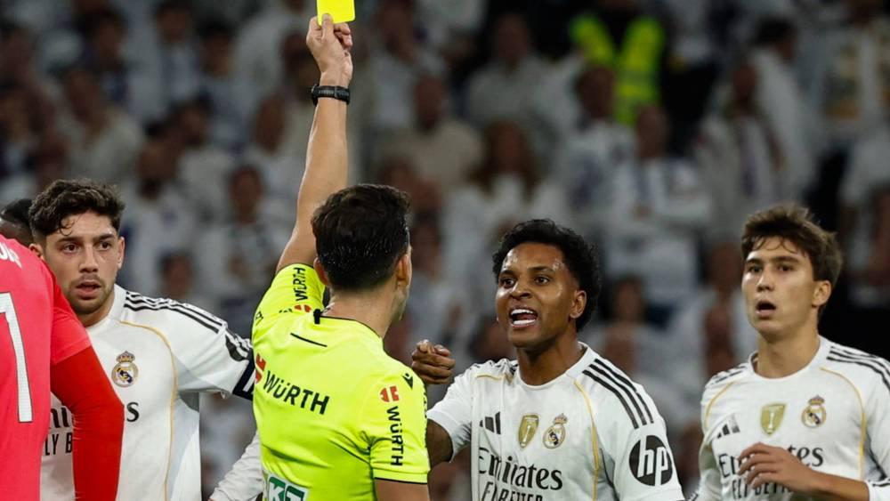 Referee Quintero Gonzalez Returns to Officiate Real Madrid Match After Three Red Card Incident