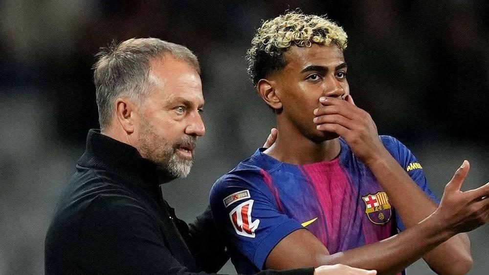 فليك عن خطة الفريق للاعبين الصائمين: "حسب علمي يامال هو الوحيد الذي يصوم"