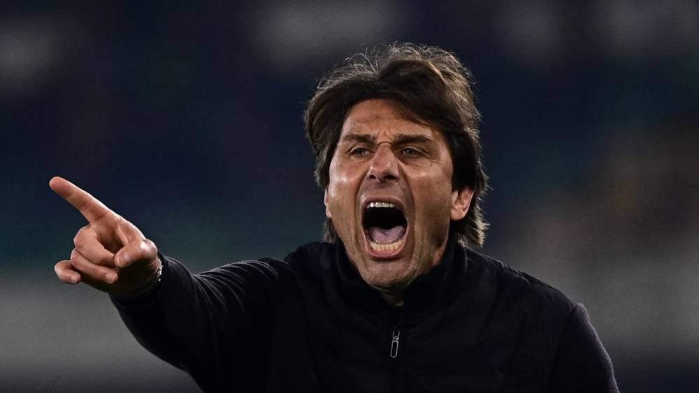 أنطونيو كونتي يؤكد استمراره مع نابولي لموسم إضافي ويتمسك بهدف دوري الأبطال