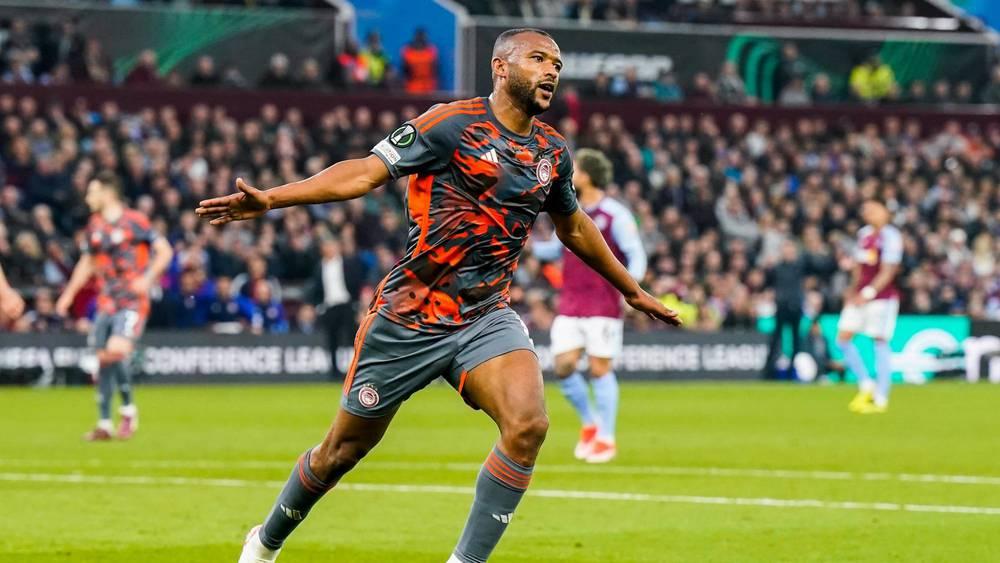 أيوب الكعبي يدخل قائمة أفضل 20 هدافًا لأولمبياكوس بعد هدفه الـ50