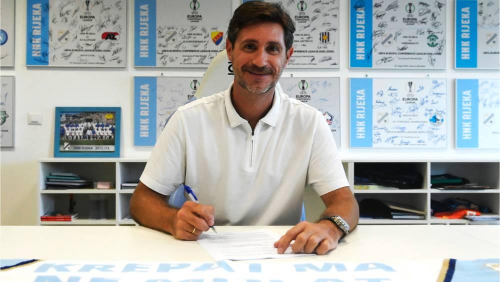 مدرب رييكا فيكتور سانشيز ديل آمو يستأنف عمله بعد مغادرة المستشفى