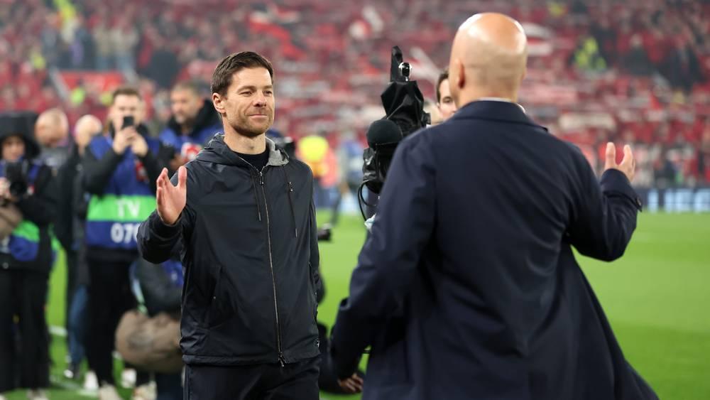 وكيل تشابي ألونسو ينفي التفاوض مع ليفربول ويصف أنباء العودة بالتكهنات