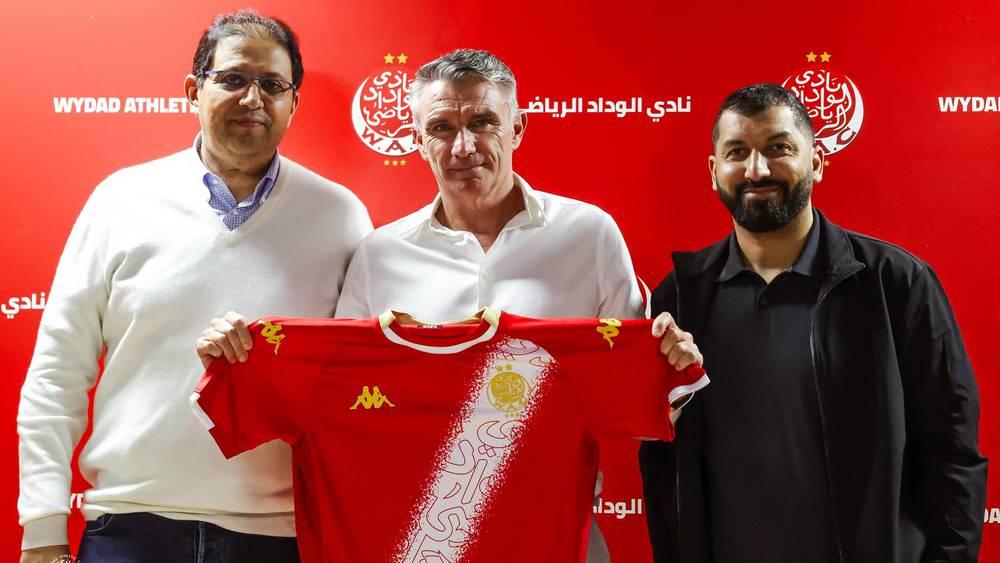 الوداد يغرق في النتائج السلبية.. من يتحكم في الاختيارات داخل الفريق الأحمر؟