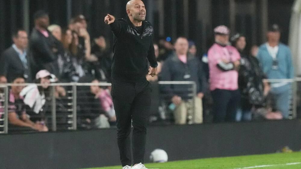 خافيير ماتشيرانو يغادر تدريب إنتر ميامي لأسباب شخصية بعد تحقيق لقب الدوري