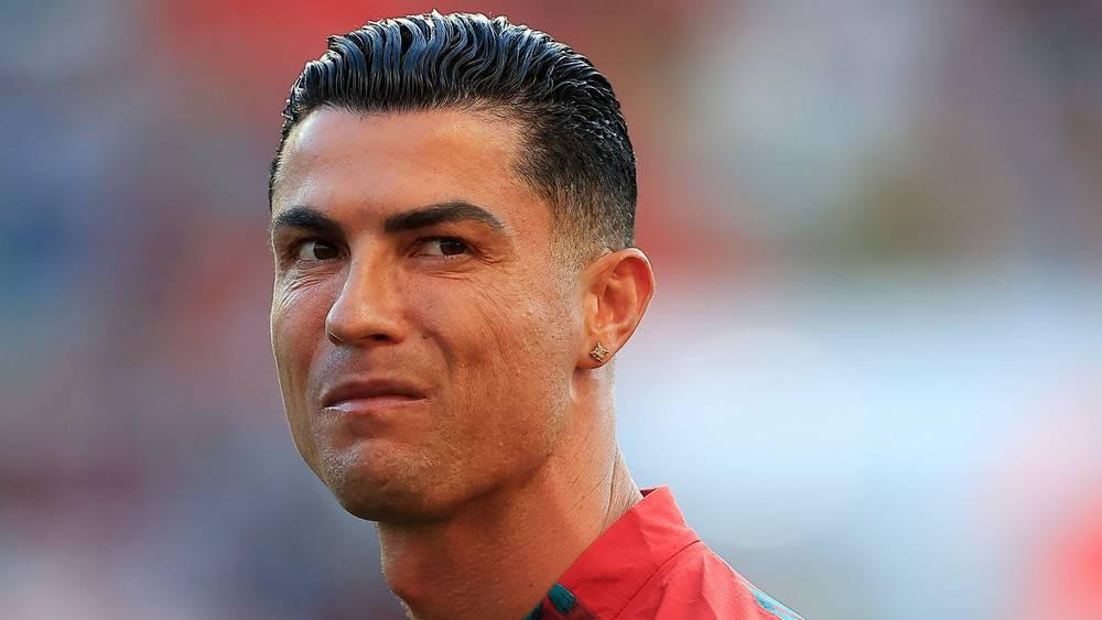 رونالدو ردا على أحد الصحفيين: "أنا بخير بدنيا ولا توجد أي مفاجأة .. ألم تكن تتابع المباريات؟
