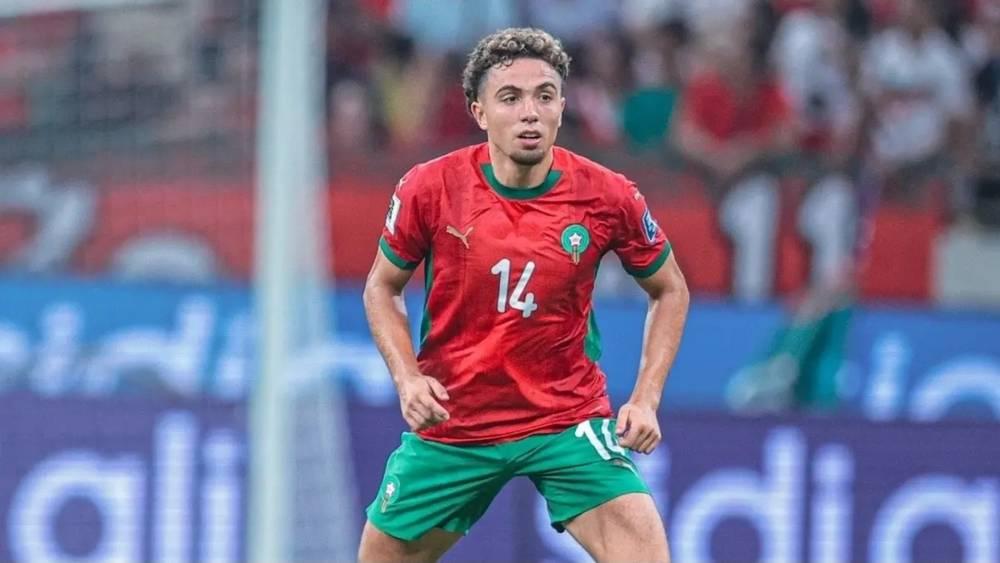 العيناوي: "التعادل أمام البرازيل اختبار إيجابي والتواضع هو قوة المغرب"